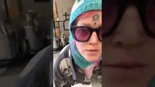 Firing my baby phoenix for the first time. Glassblowing : mobile glassblowing studios