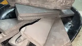 Black unshaped bar cleaning video