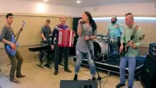 Shakira ft  Rihanna   Can't Remember to Forget You cover by bright band
