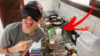 FIZ MEU CAFÉ DA MANHÃ DE OLHOS VENDADOS...
