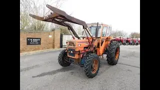 UNIVERSAL 550 TRACTOR COMPLETE WITH LOADER WALKROUND VIDEO