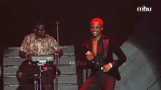 Carsten Performs At Azawi&rsquo;s Concert