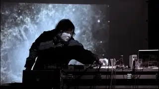 Astrowind - Rusty Radar Operator with Piano in His Head