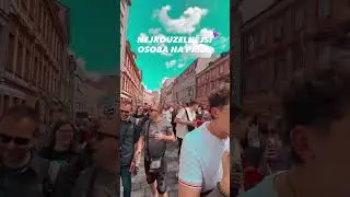 Stač&iacute; tak m&aacute;lo. 🥹💜 #laska #prague #pride #praguepride #gay #babicka #česko #radost