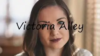 How to pronounce Victoria Alley in English?