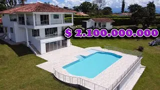 💎Un diseño sobrio, moderno y Elegante en esta amplia casa campestre para la venta. 📲3183270741 🏡