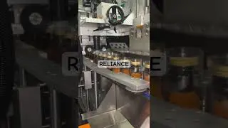 High speed tablets amber glass bottle shrink sleeve labeling machine #reliancemachinery #factory