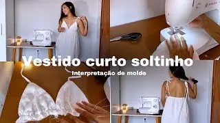 Vestido curto, com alças de amarrar em tecido plano e forro - molde de blusa Marlene Mukai 