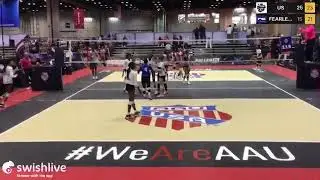 Showcase  US VS FEARLESS