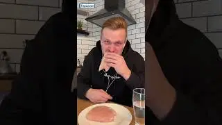 ОН РЕАЛЬНО СЪЕЛ СЫРОЕ МЯСО?! 😱