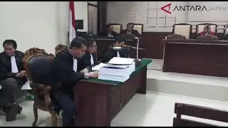 Edy Rumpoko Dituntut Delapan Tahun Penjara