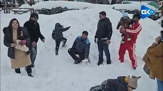 После снегопада туристы массово приезжают в Пахалгам, восхваляя местное гостеприимство.