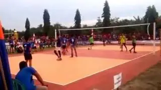 Volley ball SP6 VS D2 merebutkan 4 besar