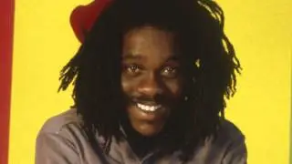 Dennis Brown  - Steady Orbit