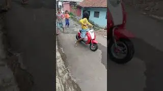 motor mini scoopy
