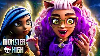 You Won't Believe What Happens When Clawdeen Saves Cleo! 🌙 | Monster High&trade;
