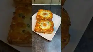 One pan egg toast#simple and delicious egg cheese sandwich!#breakfastsandwich #cooking#shorts