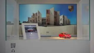 Interaktive Vitrine zur Pr&auml;sentation von Modellen & Produkten 🚗 [interaktive Produktpr&auml;sentation]