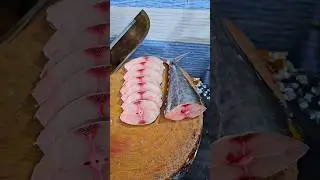 King fish surumai vanjaram neymeen ayakora #trending #fishcuting #fishcooking #viralvideo #fish