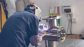 🚧 Our Workshop Is Busy with Production Before the Holidays! 🚧