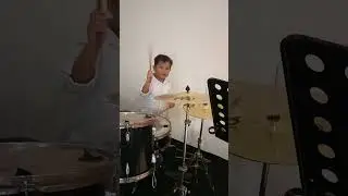 Belajar Drum sejak dini