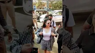 Ameesha Patel at Launch of Vanior Jewels store and calendar