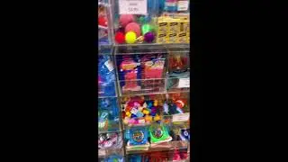 FIDGET TOYS SHOPPING AT WONDER WORKS - FIDGET HUNTING - STORE TOUR