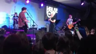 House On Cliff Grow Wild Tour
