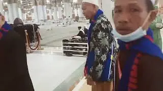 Ustadz Mukhlisin di masjid Nabawi 