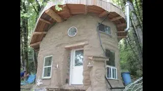 Earthen Hand Earth Bag House, Oregon