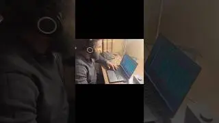 Made a 🔥 beat in my hotel room. #explorepage #explore #fyp #fy #beatmaker #producertok #beatmaking