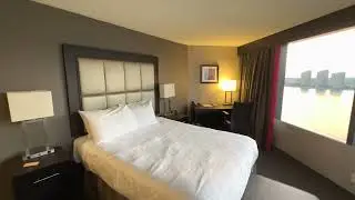 Best Western Plus Waterfront Hotel - Windsor - 1 King Bed View Room