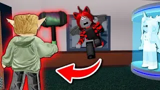 She Jumped Straight Into The BEAST In Flee The Facility!  (Roblox)