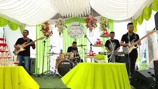 Chey chery Lady…Xulomu band