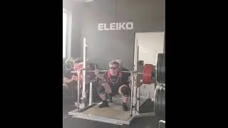 Emil Norling hits 325 kg 715 lbs like a cool dude | Powerlifting motivation #shorts