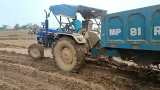 Barish ke mosam me JCB tractor tali mati loging powertrac Euro 439 full video 📸#chandan #jcb