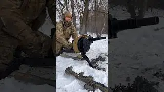 pelontar granat otomatis