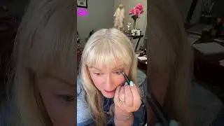 Eye shadow Shimmer sticks by Mary Kay 