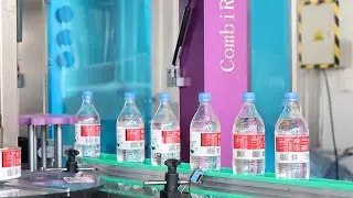 Industrial factory price beverage round plastic glass bottle opp sticker labeling machine