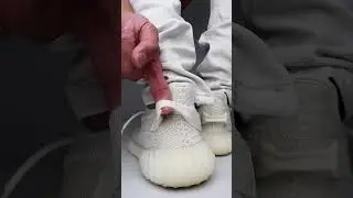 On feet look of the adidas Yeezy Boost 350 V2 'Bone' 🦴 🦴 🦴