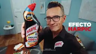 Cruzamos pantallas para comprobar el Efecto Harpic®.  ¡Dile adiós al cloro!