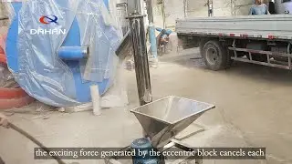 Vertical screw conveyor