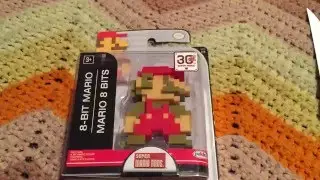 Unboxing 8-Bit Mario from World of Nintendo (4 Inch Figure)