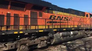 BNSF 5256 and 6139 outbound power move at LaGrange IL 2/16/20