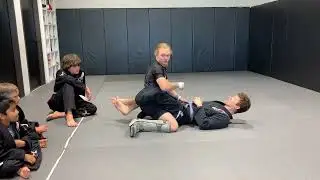 Stages: Retaining Guard when your partner does Knee Slide Pass