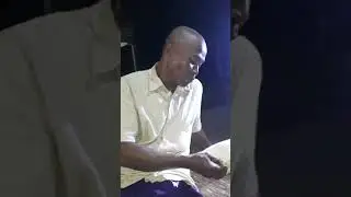 pak gundul pijat sambil....👀