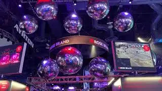 Mirror Spheres Controlled by DMX Winches