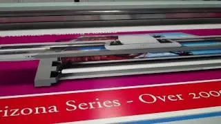 Oc&eacute; Arizona 350 GT - UV Flatbed Printer
