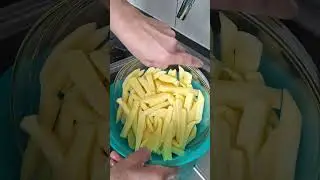 Astuces:  Frites congelés maison🍟 croquantes, dorées, irrésistibles 😁