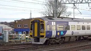 The Class 158 'Express Sprinter' (2-Car) NORTHERN No.158861 was arrives at Carlisle Citadel Station.